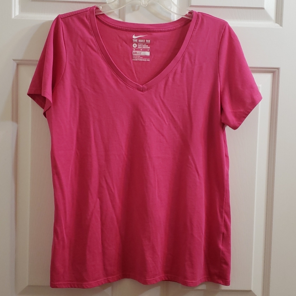Nike tee